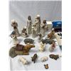 Image 2 : Tote Full Of Nativity Figurines And Tapestry, Etc..
