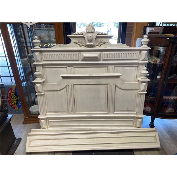 Large Victorian Style Wooden Bed Frame, With Head And Foot Board With Rails