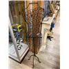 Image 1 : Female Wire Frame Mannequin