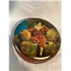 Image 3 : Vintage Master Lamb Ton Tin