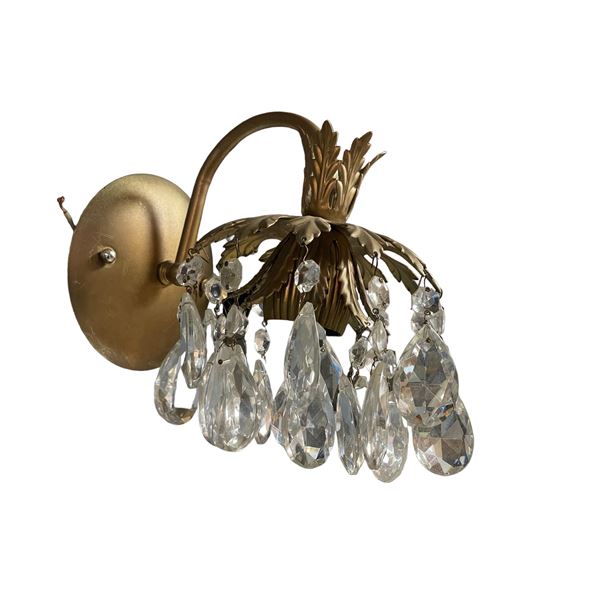 Metal Wall Hanging Light With Hanging Crystals