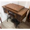 Image 2 : Vintage Sewing Machine Desk With White Sewing Machine