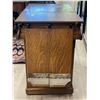 Image 3 : 1920S Oak Doctors Medical Examination Table, Restored