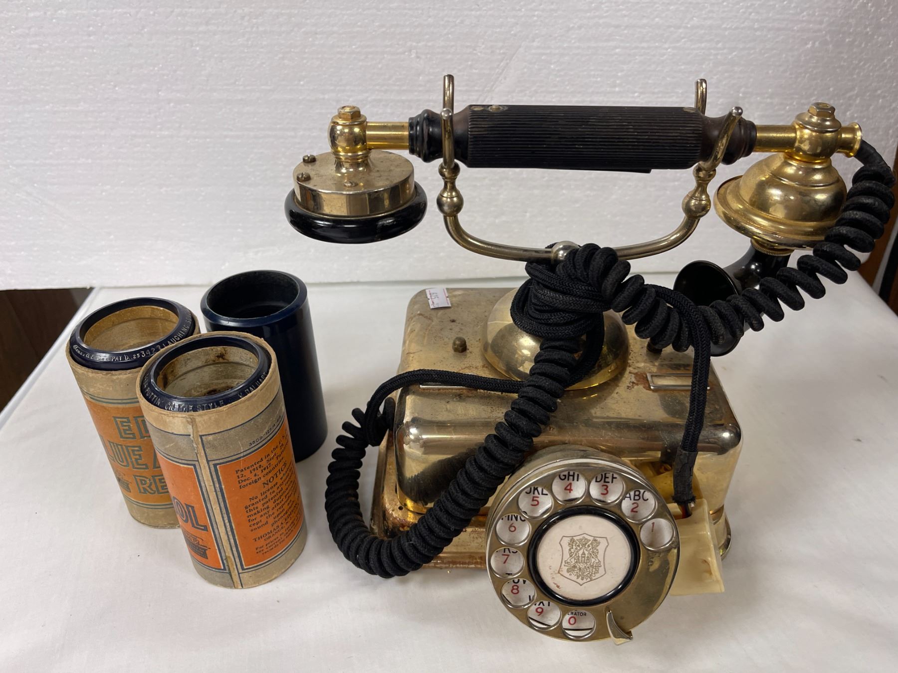 1270~Brass Phone Ring