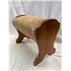 Image 2 : Vintage Embroidered Foot Stool