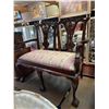 Image 2 : Chippendale Mahogany Loveseat