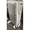 Image 2 : Group of 2 Heaters & Industrial Work Light