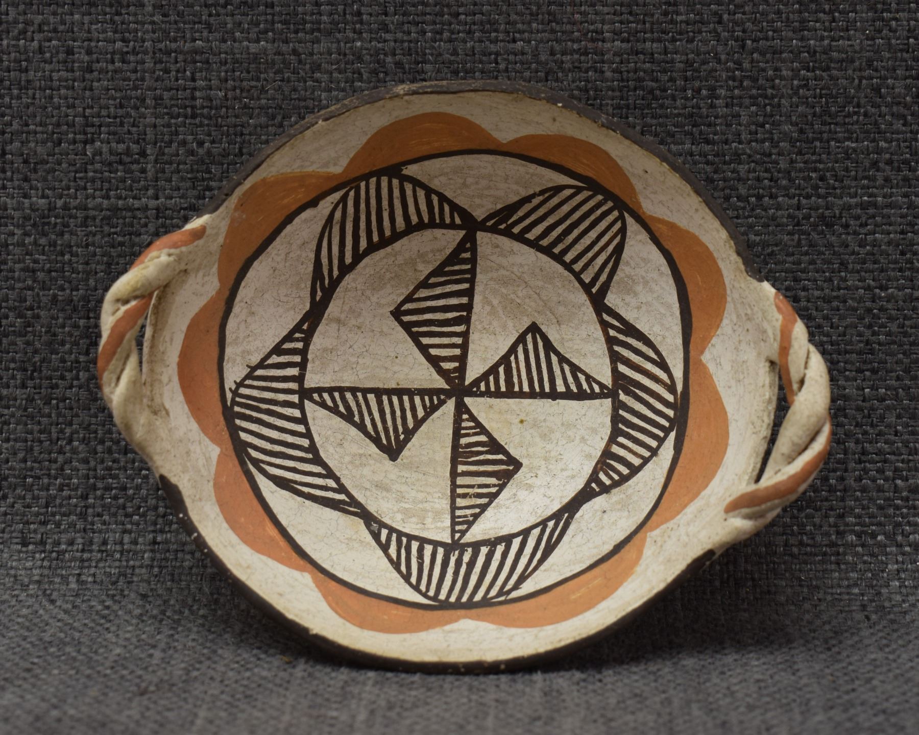 ACOMA POTTERY DISH