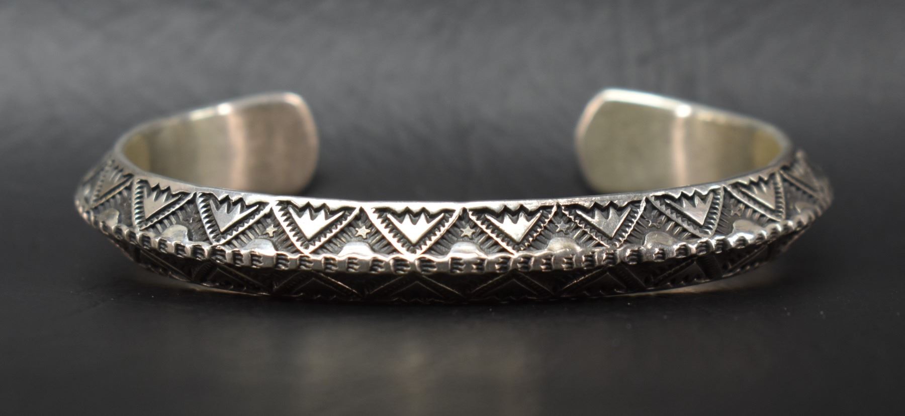 NAVAJO SILVER BRACELET (GARY REEVES)
