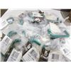 Image 1 : GREEN PLASTIC PULLS, QUANTITY 35