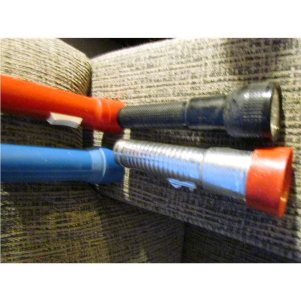 4 FLASHLIGHTS ( TESTED BUT NEED BATTERIES)