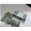 Image 1 : 4.5" X 4" COMMERCIAL BUTT HINGES, 3 PC SET