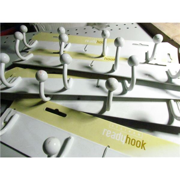 WHITE 4 HOOKS ON BAR, QUANTITY 5