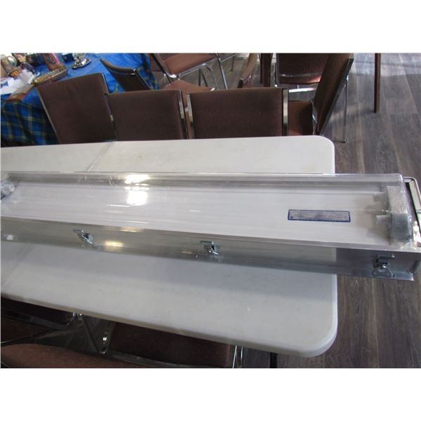 2 LED VAPOUR PROOF LIGHTS