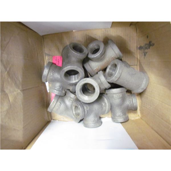 3/4 X 3/4 X 1/2 BLACK T FITTINGS  QUANTITY 8