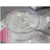 Image 1 : WHITE/CHROME ACRYLIC SOAP DISH