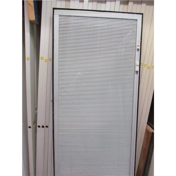 27 X 73 15/16 SEALED UNIT WITH INTERNAL MINI BLINDS, TEMPERED GLASS