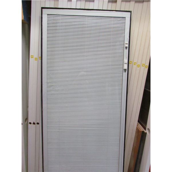 27 X 73 15/16 SEALED UNIT WITH INTERNAL MINI BLINDS, TEMPERED GLASS