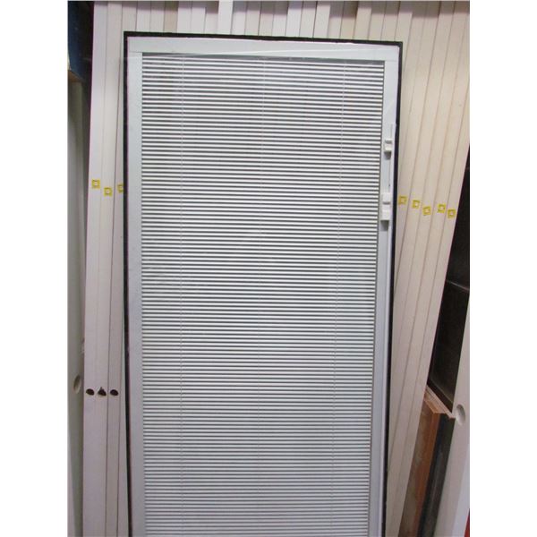 27 X 73 15/16 SEALED UNIT WITH INTERNAL MINI BLINDS, TEMPERED GLASS