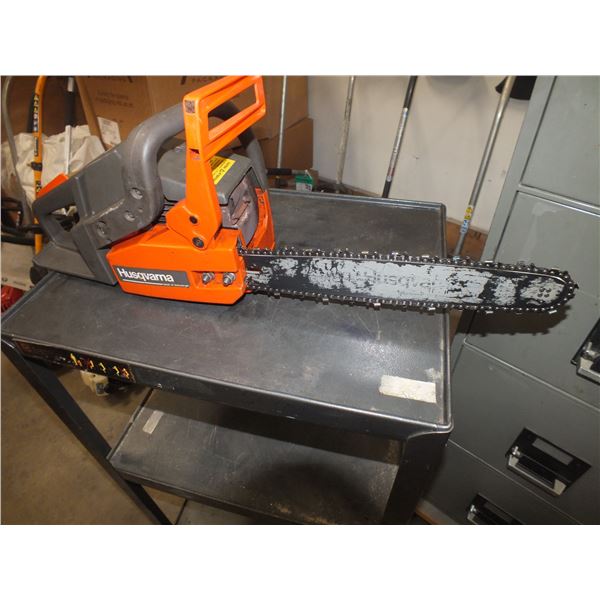 Husqvarna 40 16" Gas Powered Chain Saw