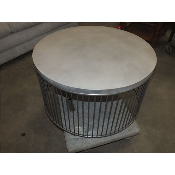 Round End Table