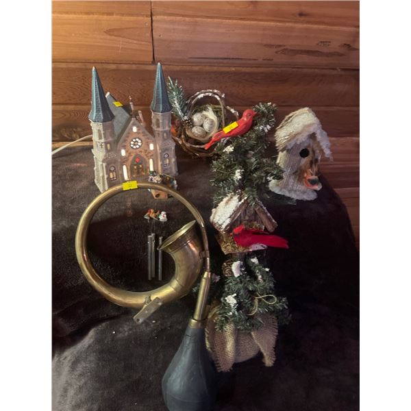 Decorative Holiday Collectables Light Up Christmas Village Antique Brass Horn & More