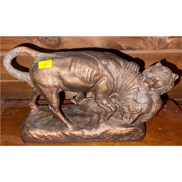 Decorative Animal Paper Weight Bull Fighting Bear 3x9