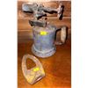 Image 1 : Antique Torch & Iron Griddle