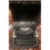 Image 1 : Antique Monitor Typewriter