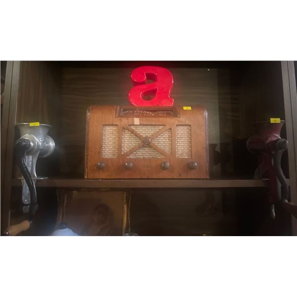 Antique Trav-Ler Karenola Radio Boyertown Meat Grinder & More