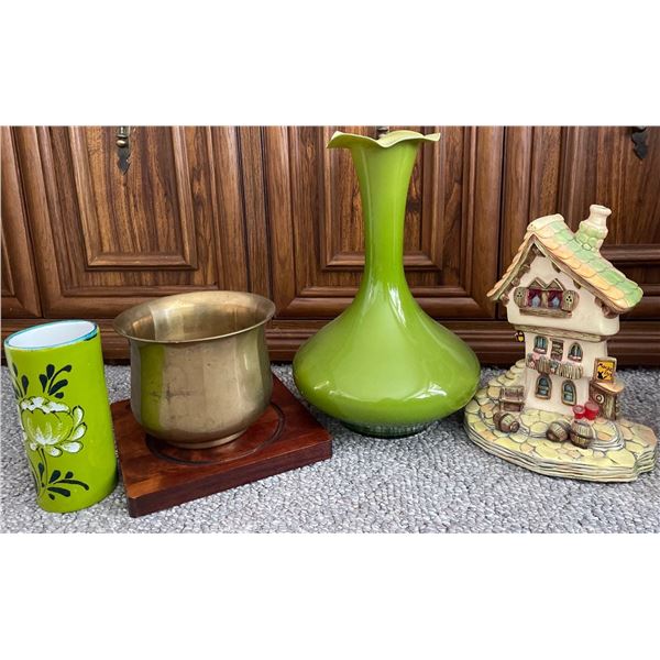 Lime Green Home & Garden Decor Vases & More 22T
