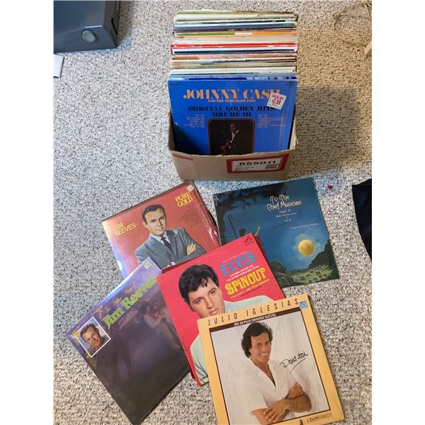 Record Collection Elvis - Christmas - Johny Cash - Elvis - Jim Reeves 2 Boxes