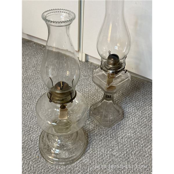 White Flame Oil Lamp & Glass Oil Lamp
