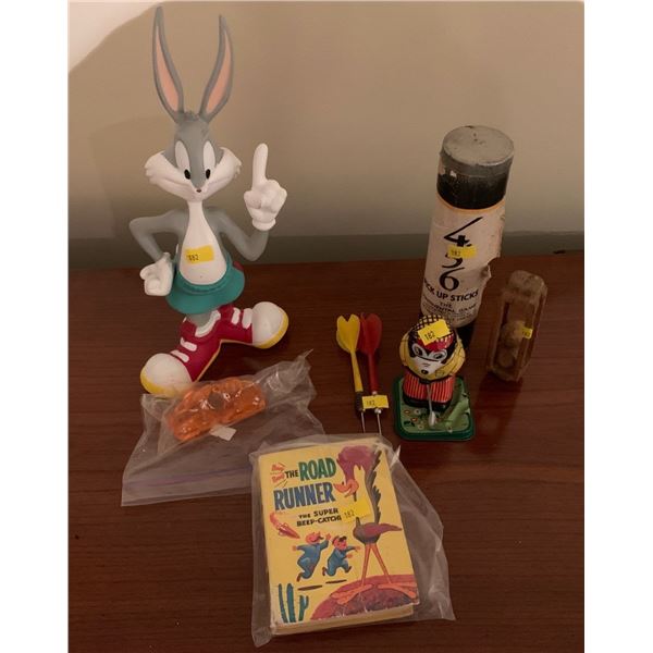 Vintage & antique toys; antique pickup sticks +wooden toy; wind up toy; bugs bunny; 1968 Road Runner