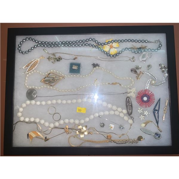 Set of costume Jewelery