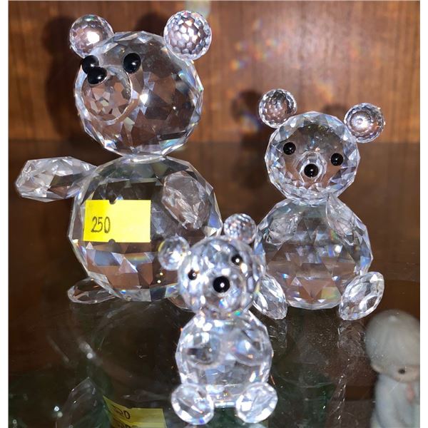 Swarovski family of bears set