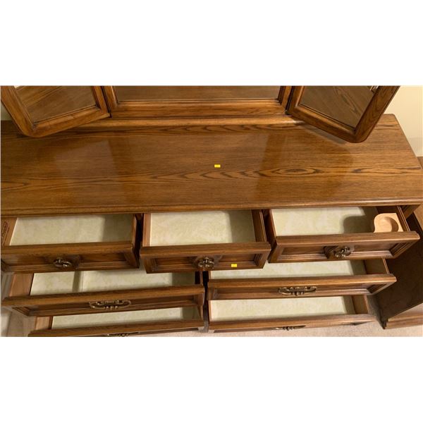 Large wooden dresser with mirror (67W, 18D, 74T)