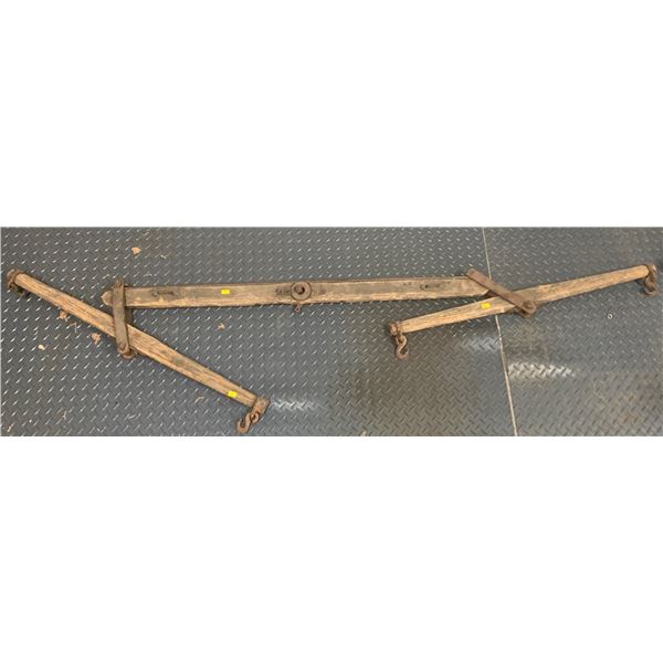 Vintage horse hitch (~80L)