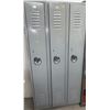 Image 2 : Set of vintage lockers (36W, 20D, 76T) -- No keys