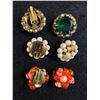 Image 2 : Collection of Vintage Clip on Earrings