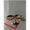 Image 1 : Vintage Asian Décor Lot - Lacquerware Bowl and Wall Pocket, Wall Hanging, Glass Trees