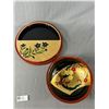 Image 3 : Vintage Asian Décor Lot - Lacquerware Bowl and Wall Pocket, Wall Hanging, Glass Trees