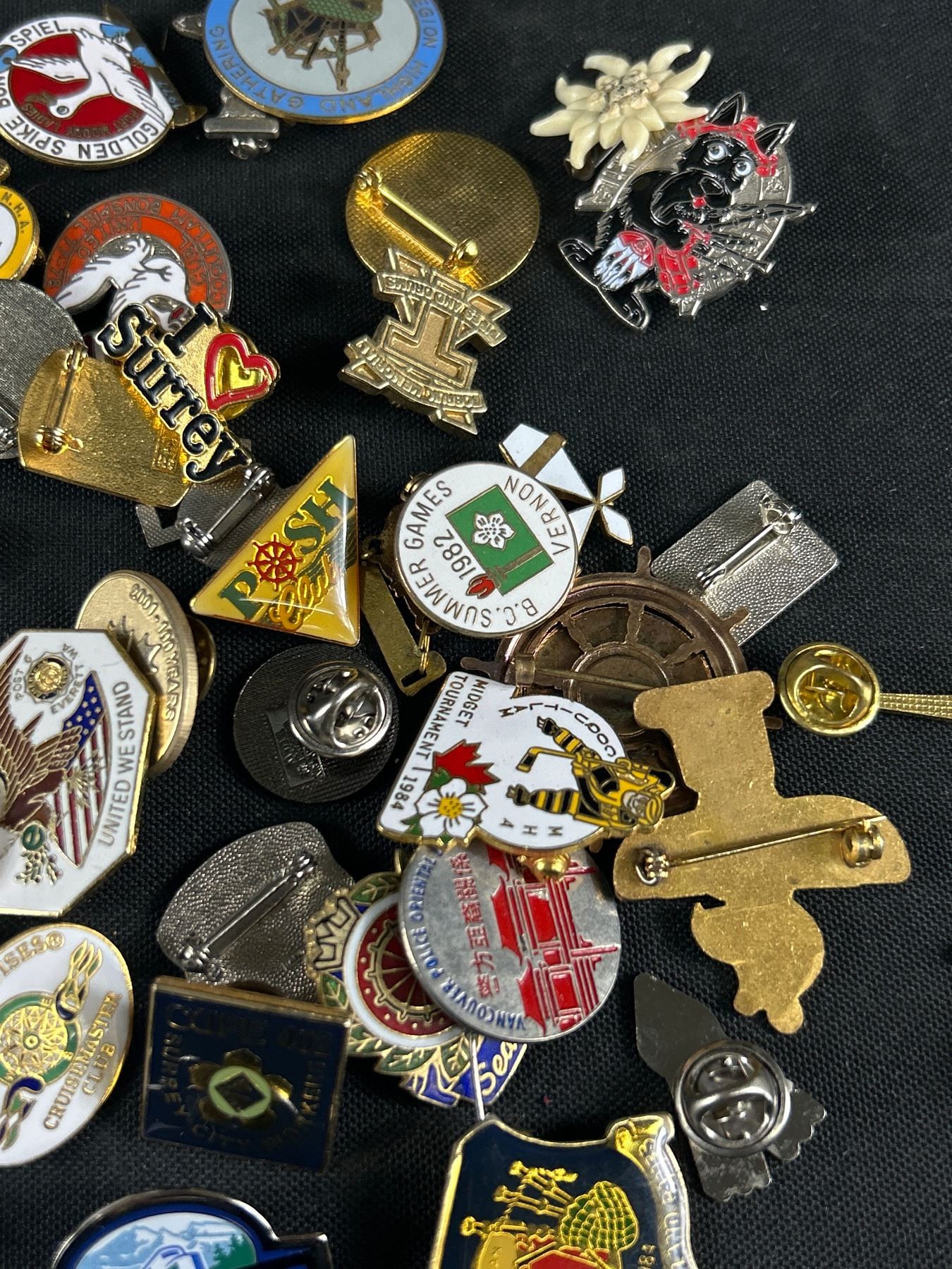 Pin Collection Assorment Nice Assortment Of Vintage Collector Pins