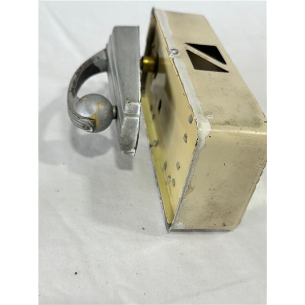 Vintage non electric doorbell chime