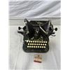 Image 1 : Antique The OLIVER No. 5 Typewriter