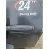 Image 2 : Sno-Tek Snow Thrower 24" Clearing Width