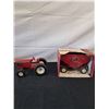 Image 1 : Ertl Tractor & Gravity Feed Wagon