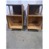 Image 7 : 2 Vintage Wooden Tables