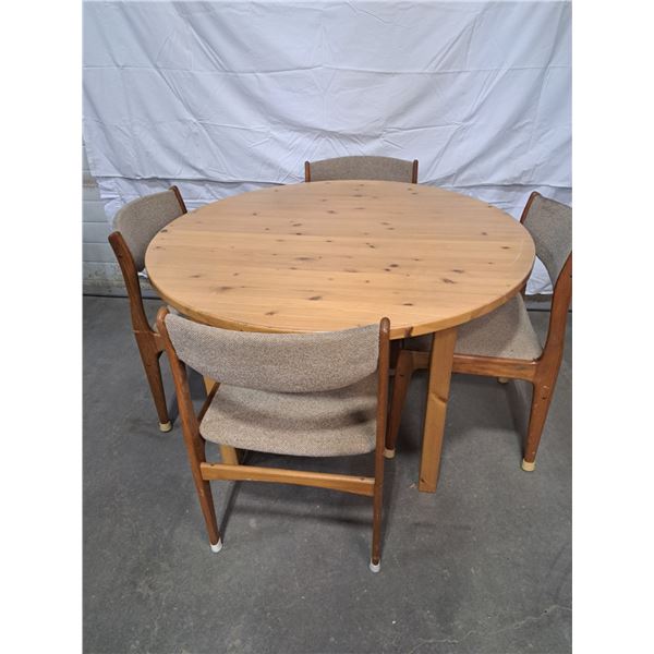 Wooden Table & 4 Chairs