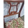 Image 3 : 1 Upholstered Chair with Harp Back